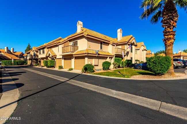 1001 N Pasadena