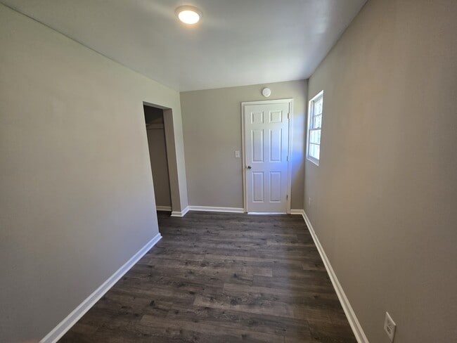 Photo - 608 Owens St