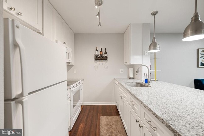 Photo - 3309 Wyndham Cir Unit 1180