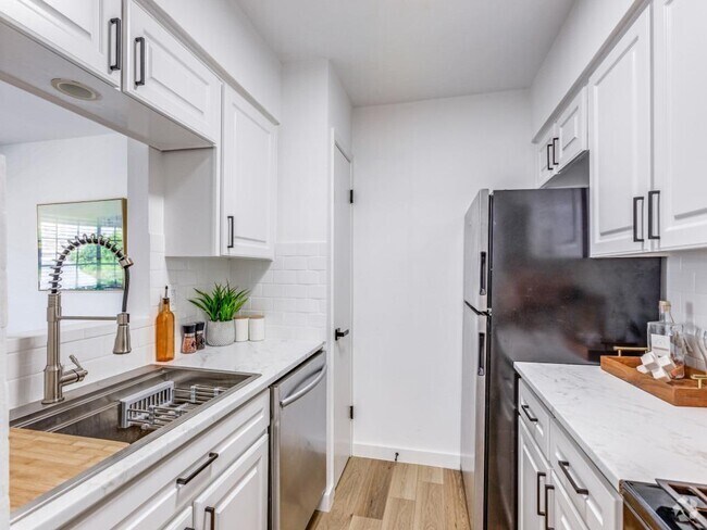Building Photo - 7920 Rockwood Ln Unit 208 Rental