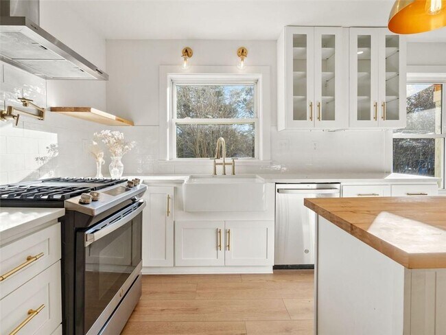 Photo - 3452 Beech Dr