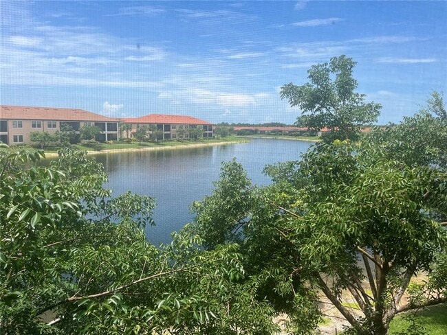 10054 Crooked Crk Dr Unit 202