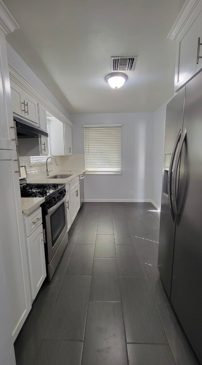 Photo - 252 N Canyon Blvd