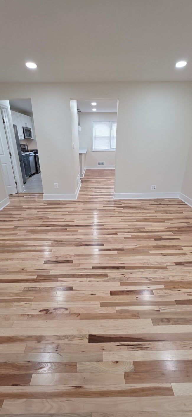 Photo - 4267 Labyrinth Rd