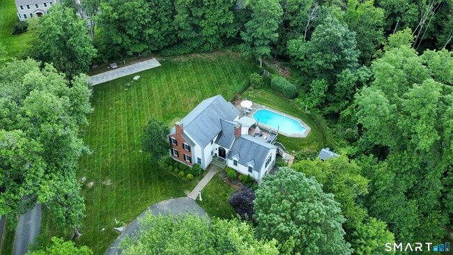 Photo - 11 Van Campen Ln