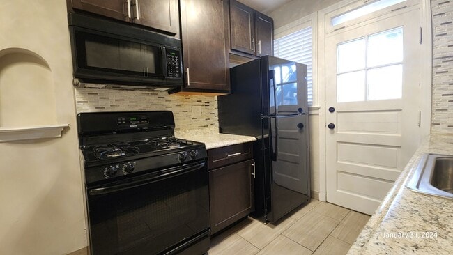 Photo - ***Dogtown***One Bedroom, One Bath***In Unit Laundry*** Unit 1032 - 1N
