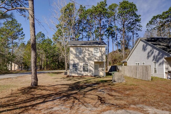 Photo - 144 Charter Dr