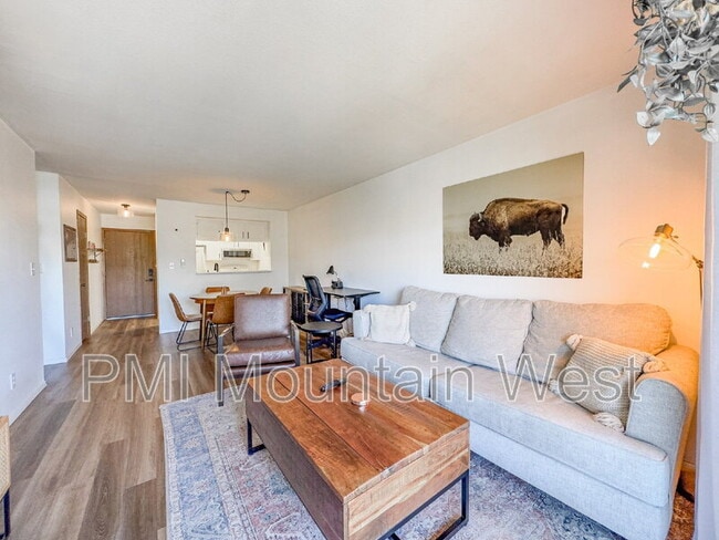 Building Photo - 339 E 600 S Unit 1405