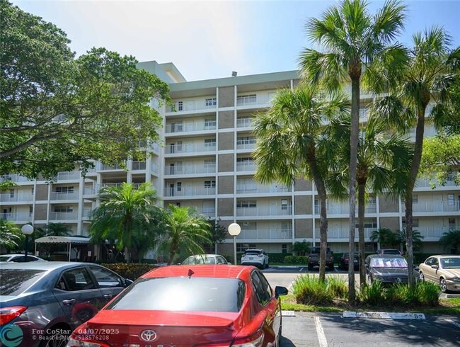 Photo - 3080 N Course Dr Condo Unit 604