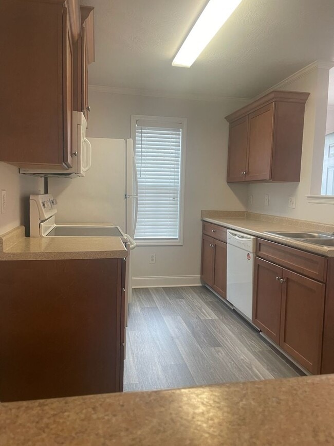 Photo - WEST AUGUSTA TOWNHOME CONVENIENT TO MEDICAL AND SCHOOLS