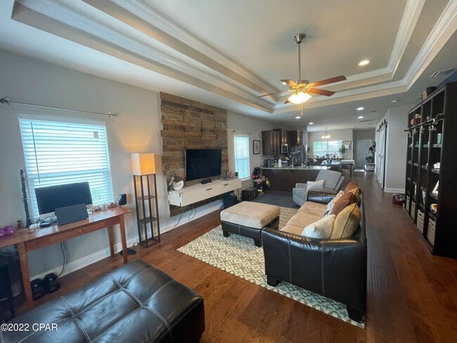 Photo - 105 Blue Heron Ln