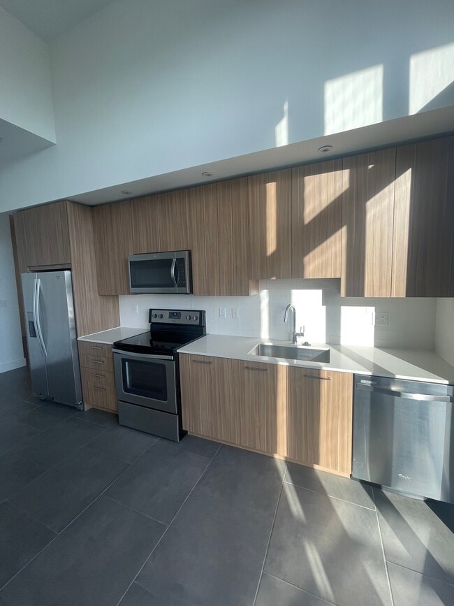 Photo - 337 NE 34th St Unit A3C