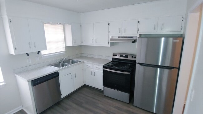 Building Photo - 404 8th Ave NE Unit A Rental