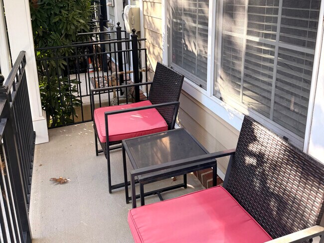 Photo - 81 Linden Pl