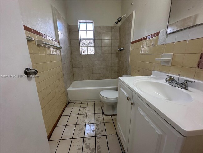 Photo - 1767 NW 5th St