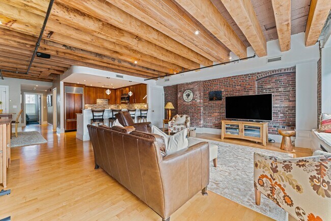 Photo - 36 Commercial Wharf Unit 2