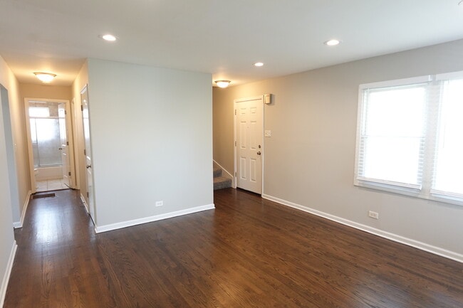 Photo - 161 W Franklin Dr