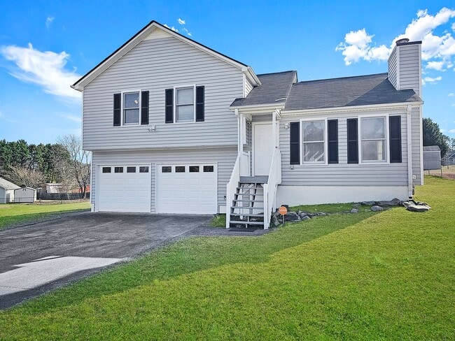 Photo - Charming 3 Bed, 2 Bath Home in Douglasvill...