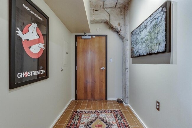 Photo - 1209 N Harvey Ave Unit 102