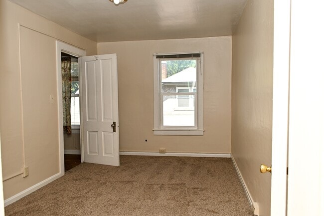Photo - 411 S Main St