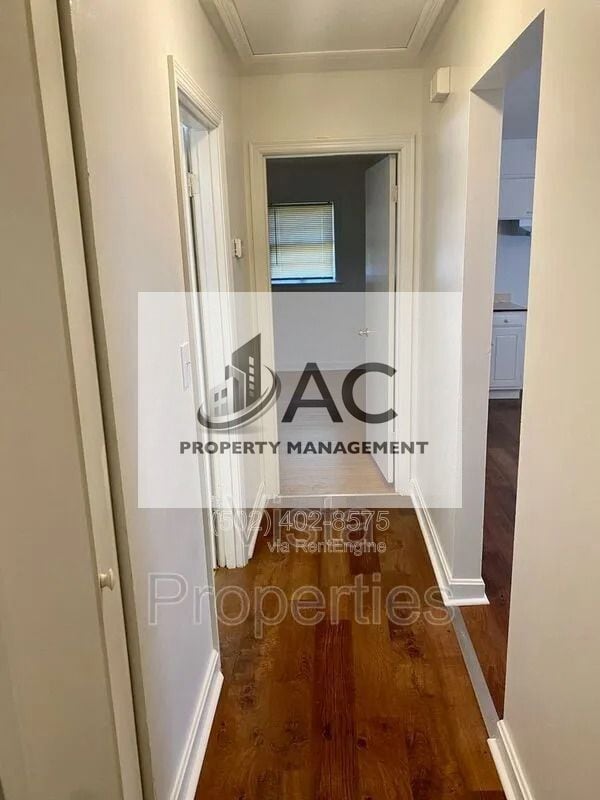 Photo - 3655 Kahlert Ave