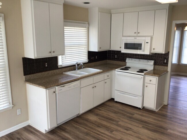 Photo - 1 Rosebank Ct