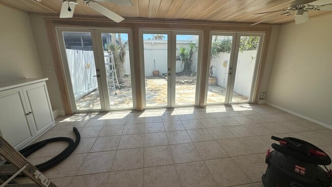 Photo - 2704 Cardinal Dr