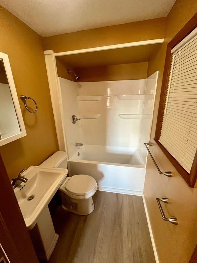 Photo - 8 Downs Ave Unit 2nd floor