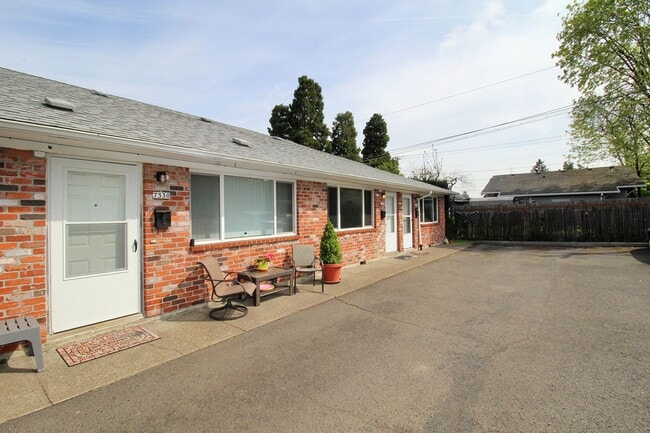 Photo - 7312-7334 N Lancaster Ave Unidad 7332