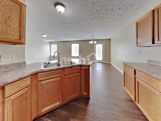 Photo - 6651 Wilmot Ln