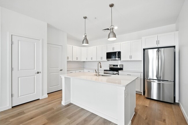 One Bedroom Kitchen