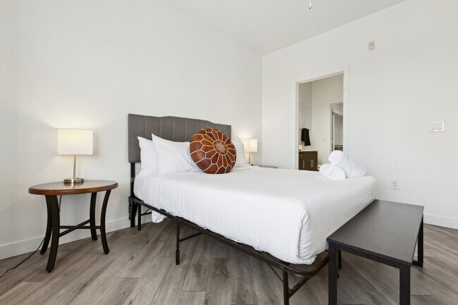 Photo - 9450 W Cabela Dr Unit ID1055572P