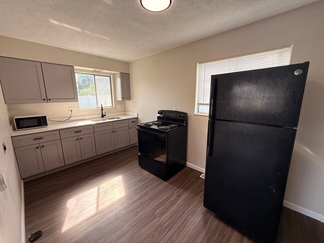 Photo - 2442 S 7th St