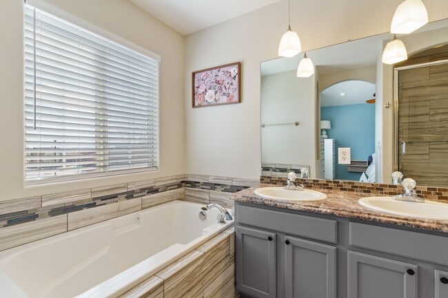 Photo - 4752 Canyon Wren Ln