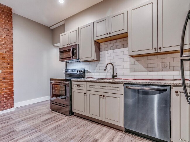 Photo - 122 N Evaline St Unit 1