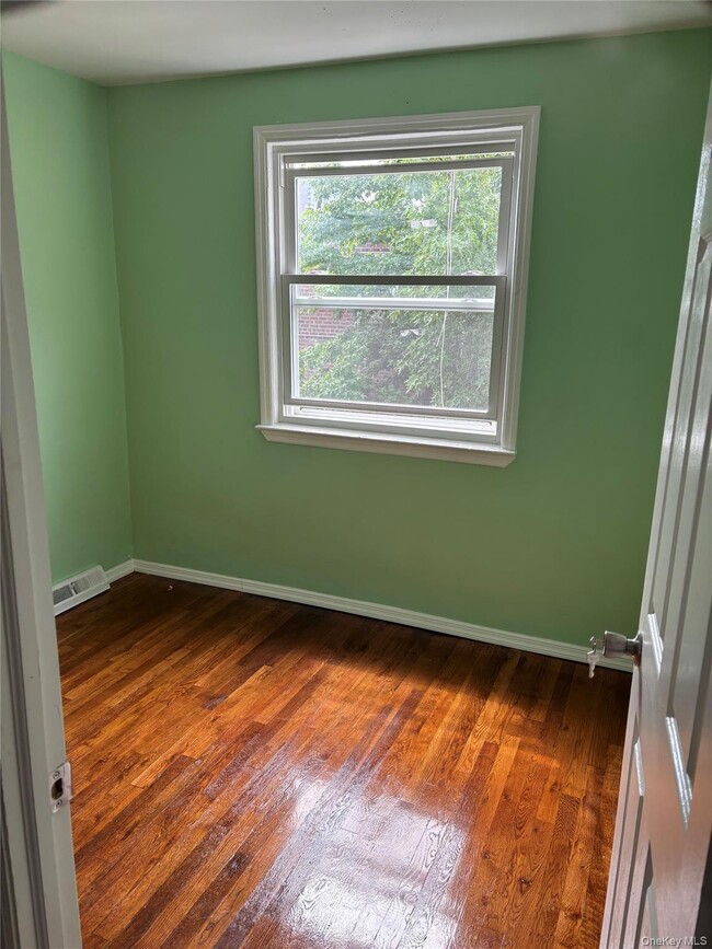 Photo - 20-26 Plainview Ave Unit 2026