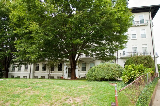 Chevy Chase Apartments