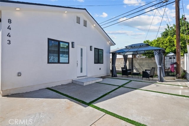 Building Photo - 8443 Colbath Ave