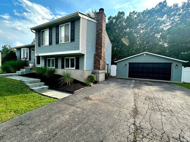 Photo - 1416 Hagen Rd