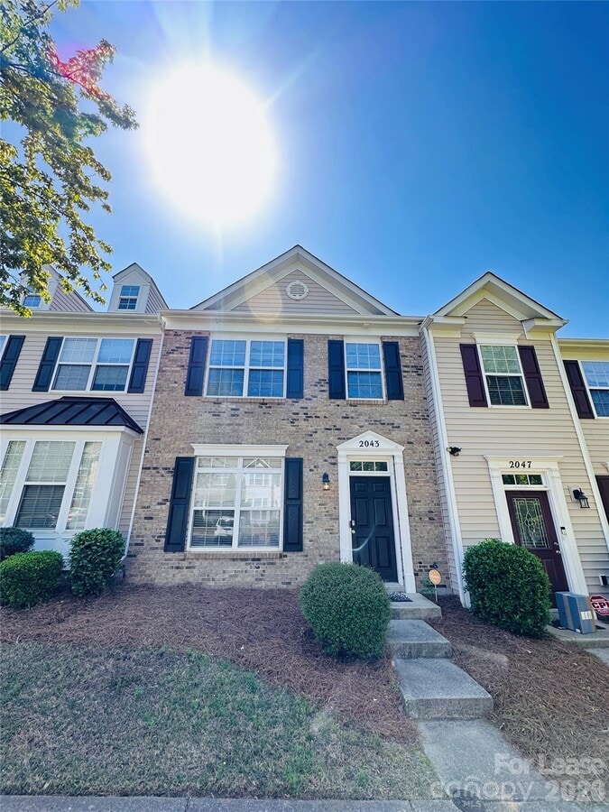 Photo - 2043 Aston Mill Place