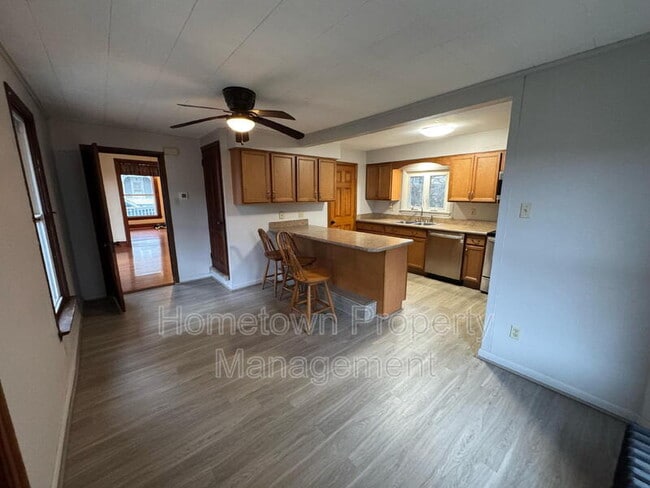 Photo - 430 Market St