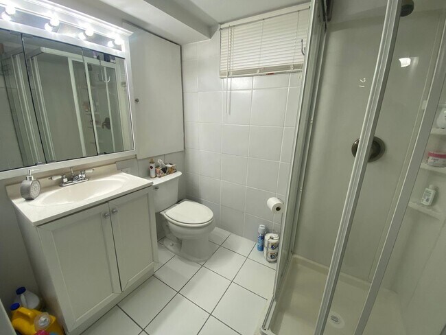 Photo - Charming 1 bedroom, fully furnished apartment Unit 2655 Eldridge Avenue