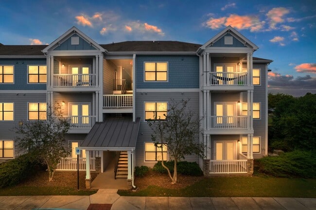 Building Photo - Gravity at 255