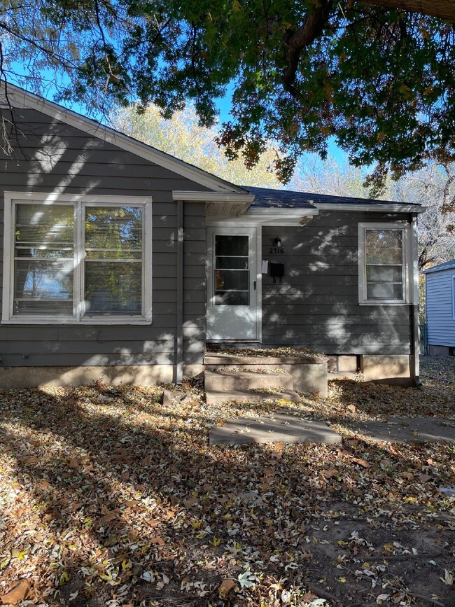 2 Bedroom, 1 Bathroom with unfinished base... - 2 Bedroom, 1 Bathroom with unfinished base... Apartment