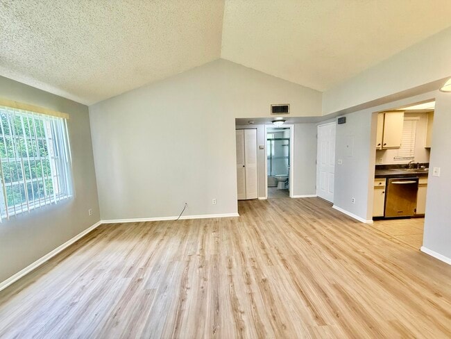 Photo - 1673 SE Green Acres Cir Unit NN204