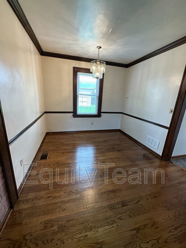 Photo - 3514 Brotherton Rd