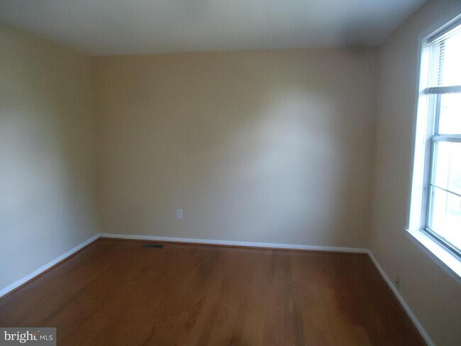 Photo - 13494 Foxlease Ct Townhome