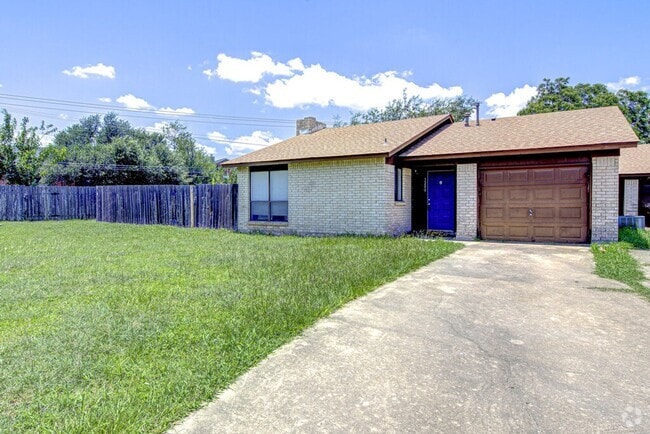 Building Photo - 1200 Westcott Dr Unit - A Rental