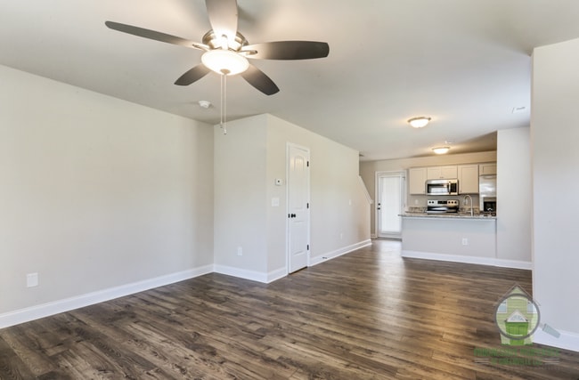 Photo - 107 Sitton Dr