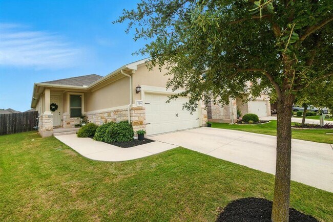 Building Photo - Great Home nestled in Georgetown!